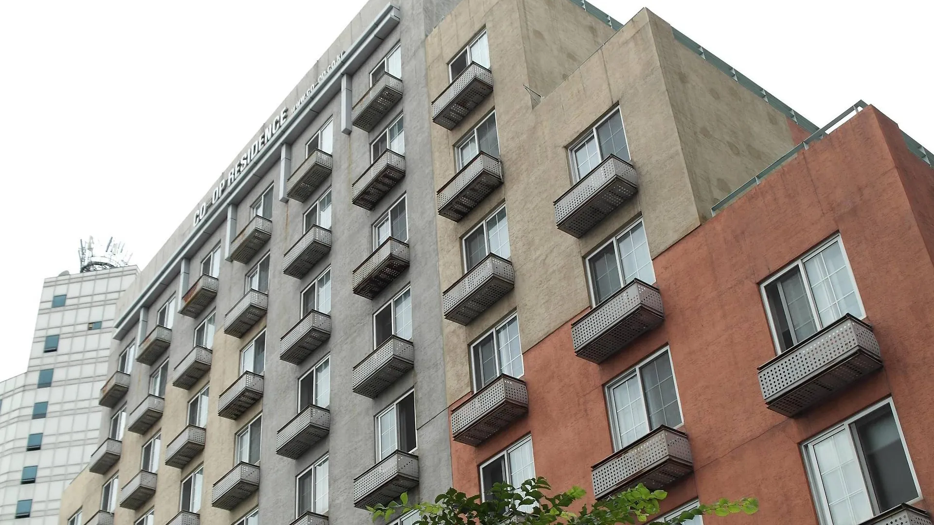 Apartment Hoegi Coop Residence Seoul